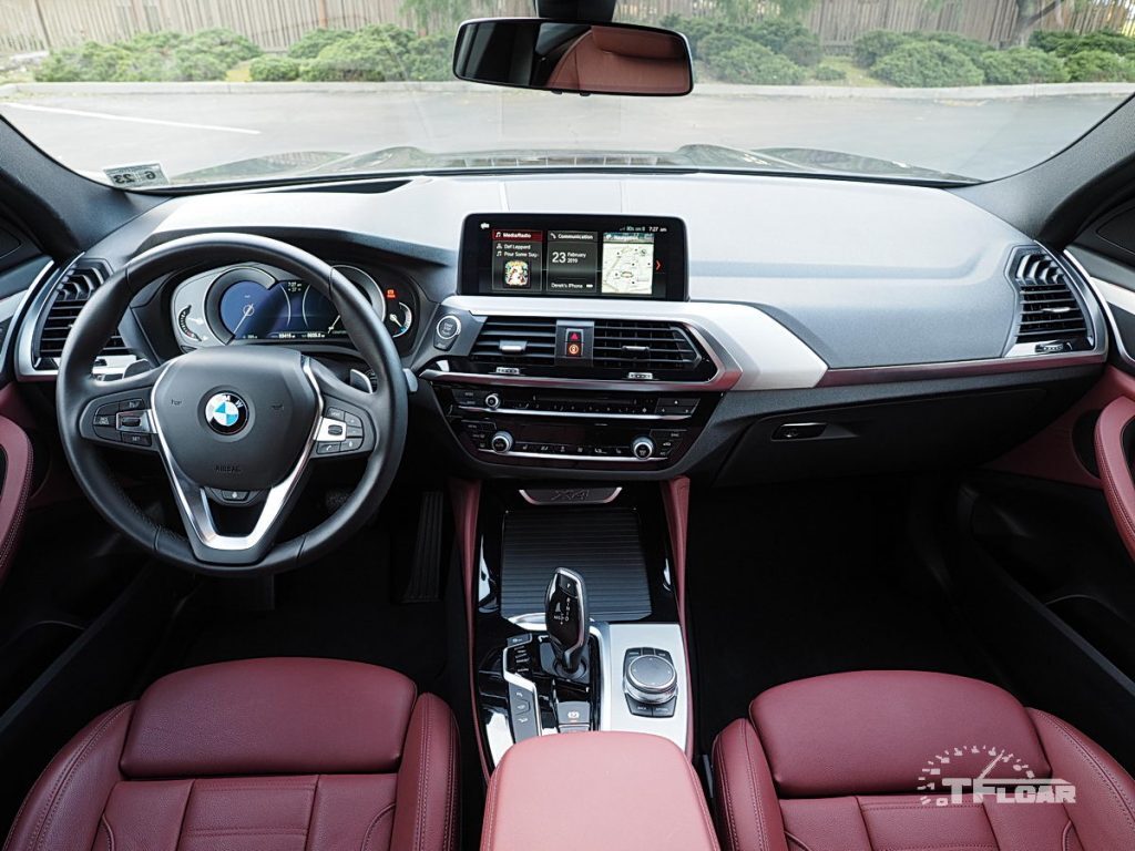 interior 2019 BMW X4 xDrive30i