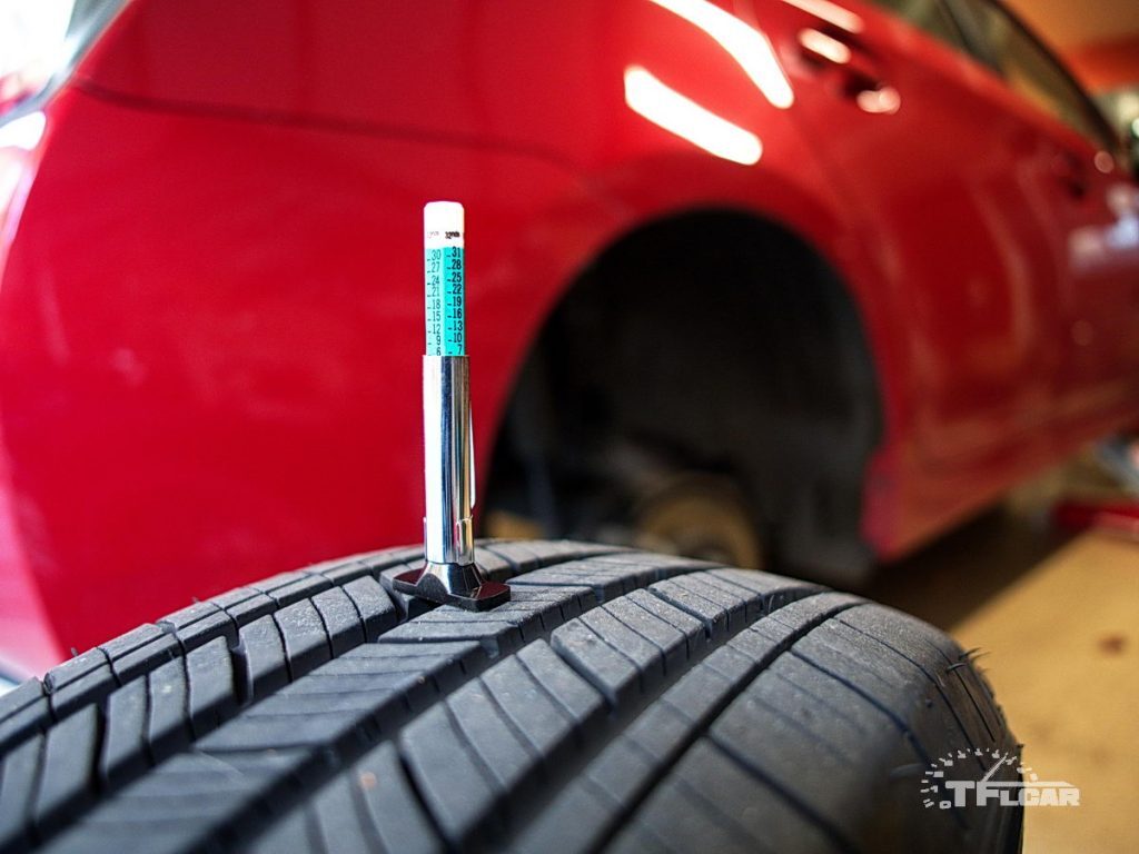Michelin Energy Saver all-season tire measure tread depth