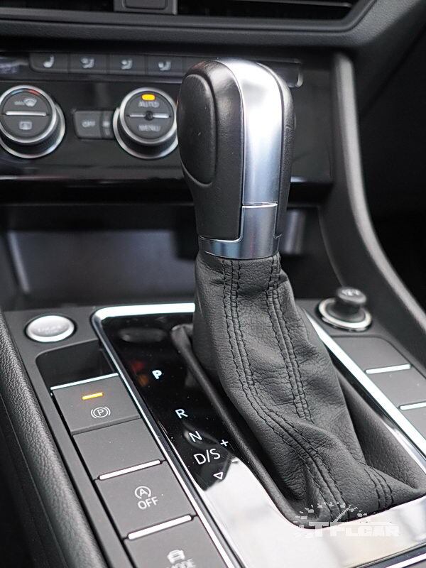 2019 vw jetta 8-speed automatic