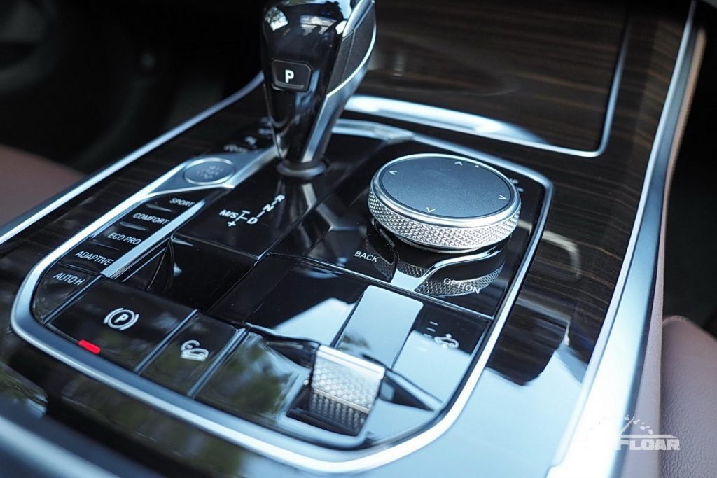 close up of BMW iDrive controller