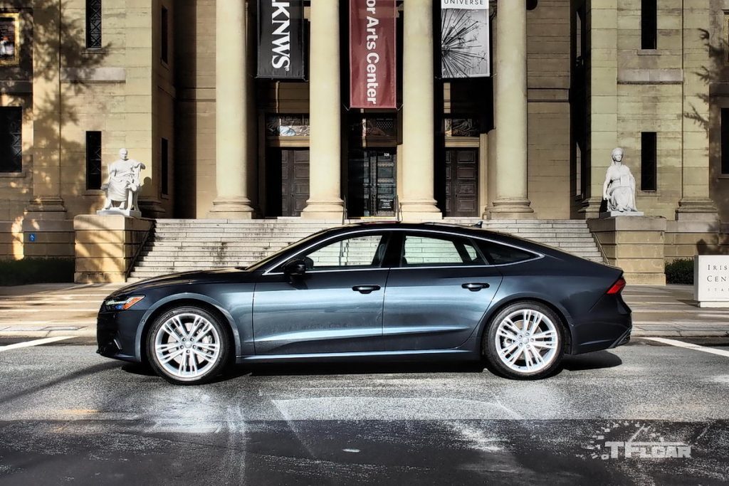 2019 Audi A7 side view