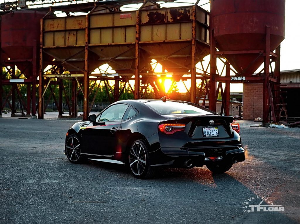 2019 toyota 85 trd