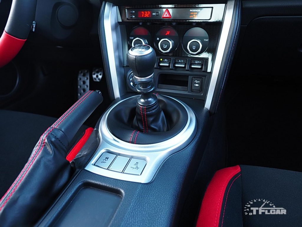 6-speed manual 2019 toyota 86 trd