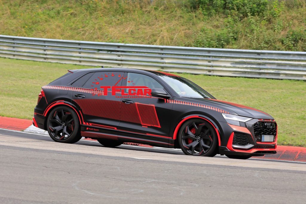 Audi RS Q8 testing
