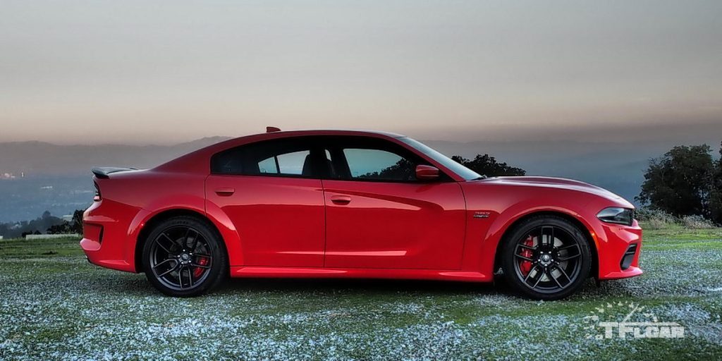 side view 2020 dodge charger scat pack widebody