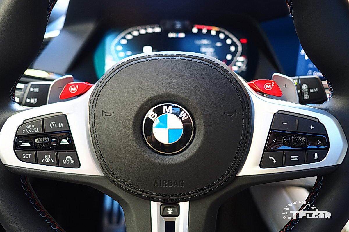 BMW X5 M steering wheel controls