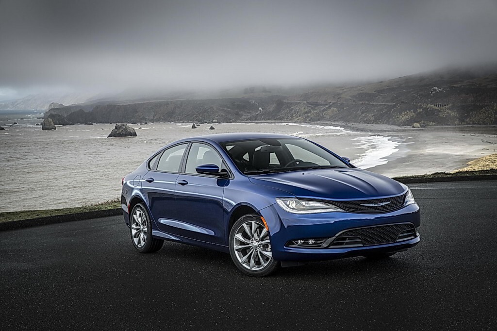 2016 Chrysler 200S