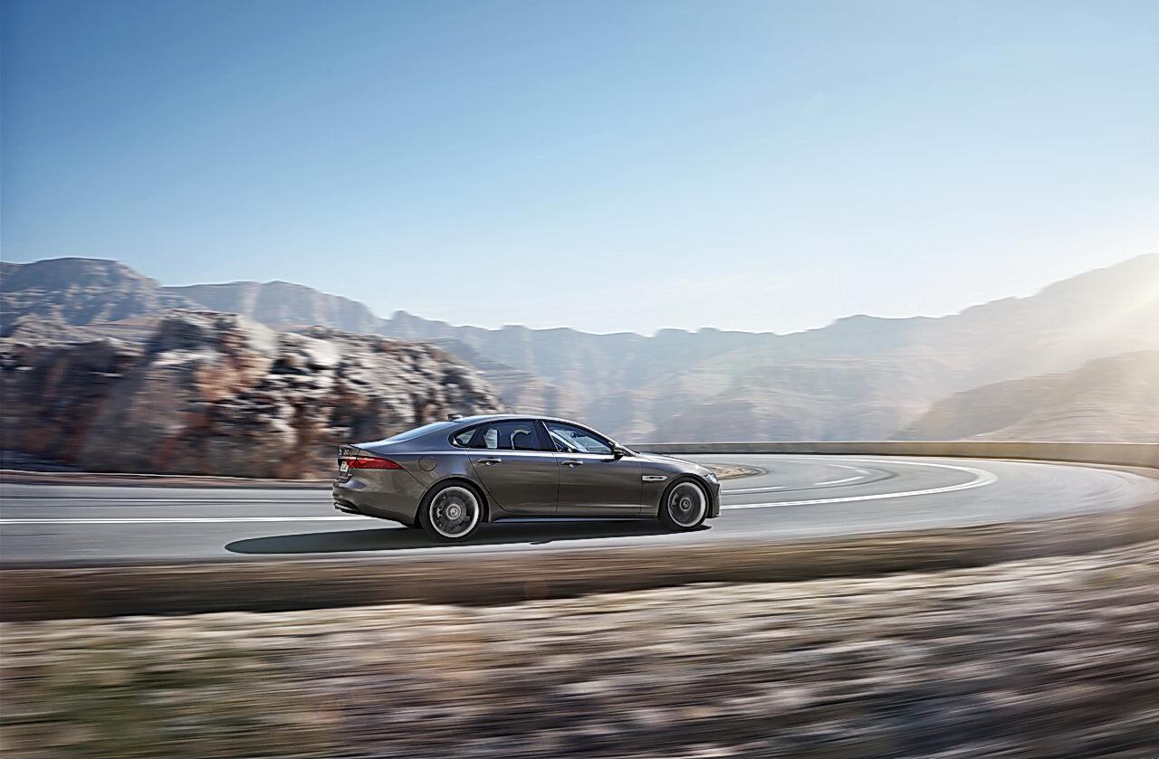 2016 Jaguar XF R Sport