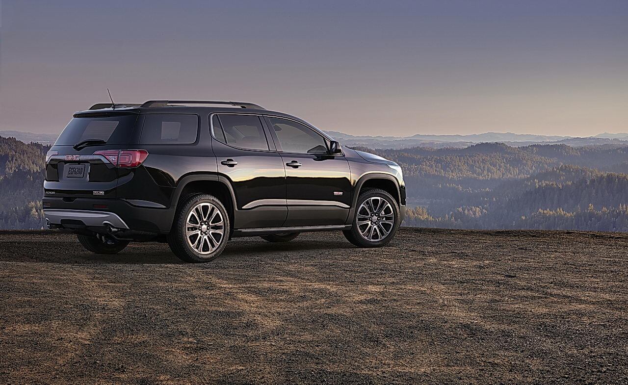 2017 All-New GMC Acadia All Terrain