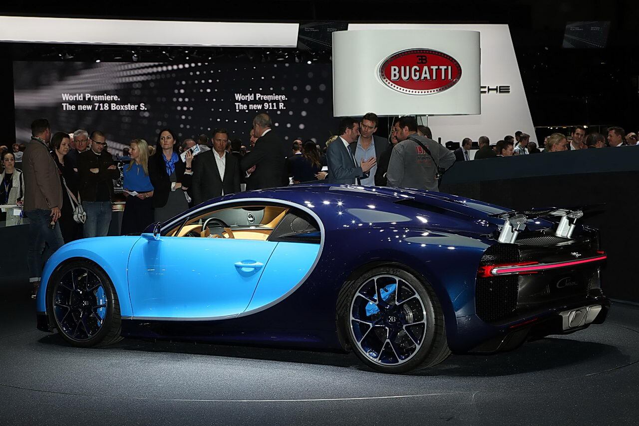 bugatti chiron at geneva motor show