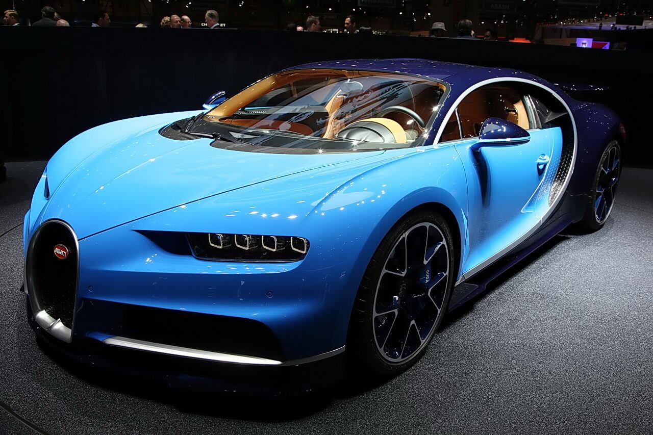 bugatti chiron at geneva motor show