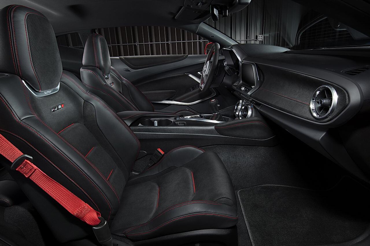 2017 chevrolet camaro zl1 driver-focused cockpit
