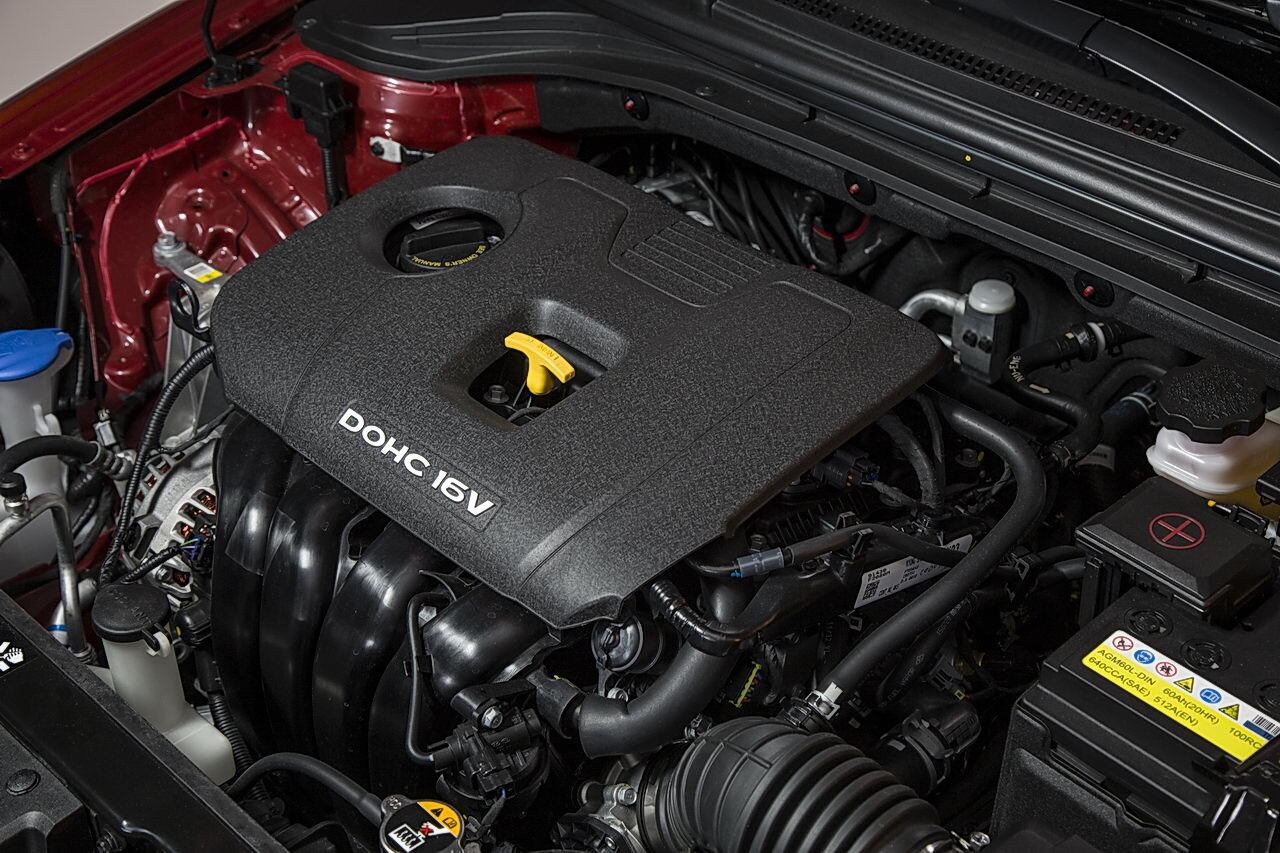 2017 hyundai elantra 2.0L 4-cylinder engine