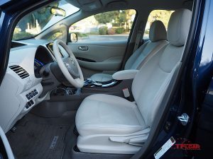 2017 Nissan Leaf front seats