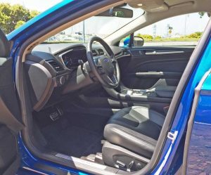 Ford-Fusion-Hybrid-Int