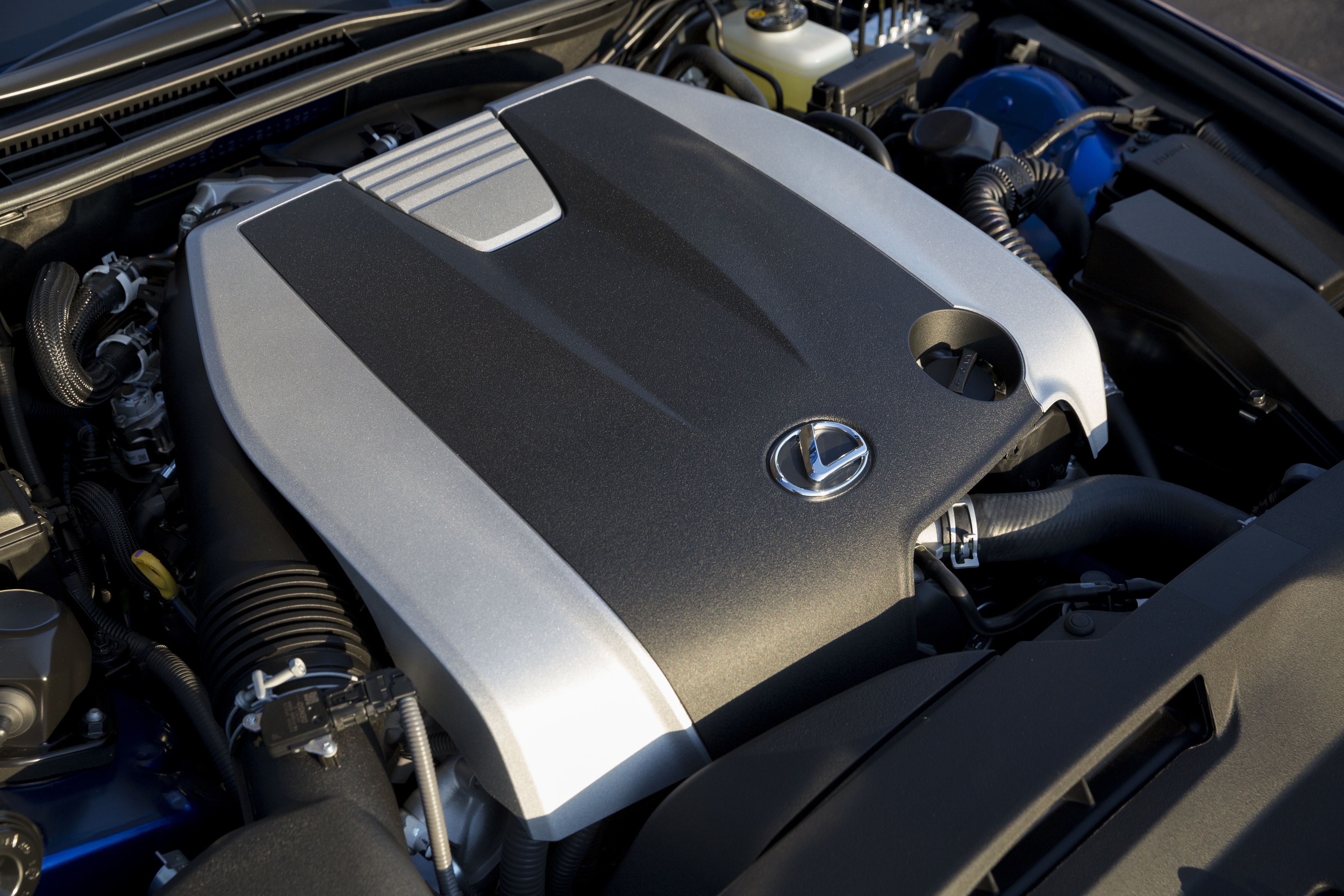 2017 Lexus IS 350 F Sport - Engine