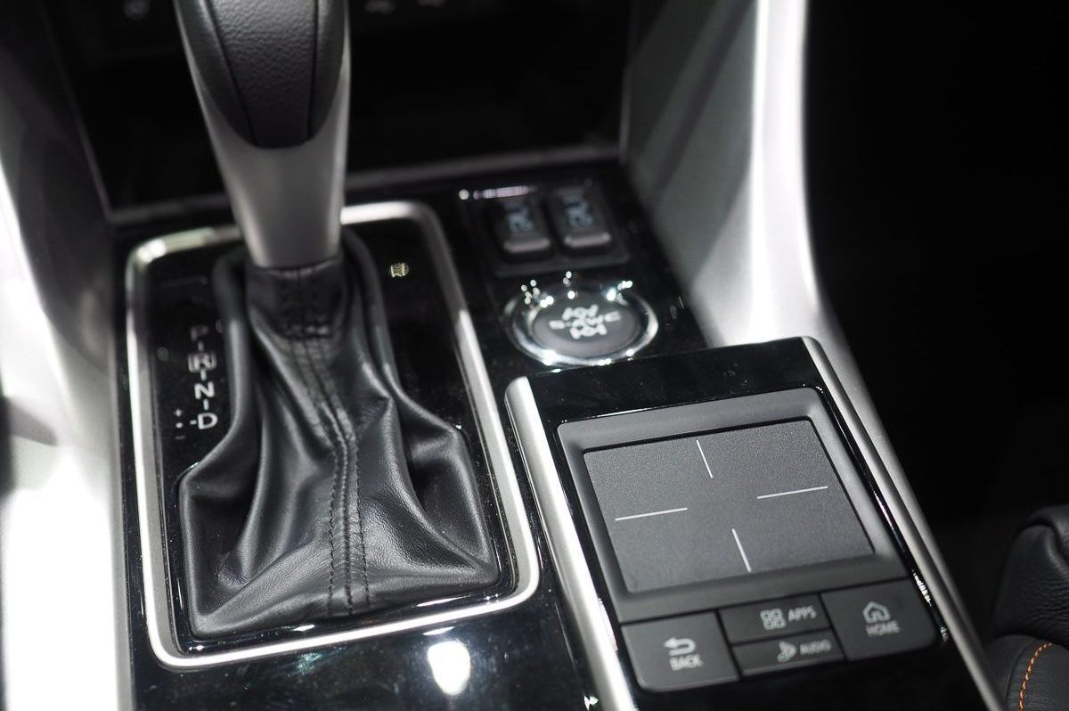 Mitsubishi Eclipse Cross infotainment system trackpad
