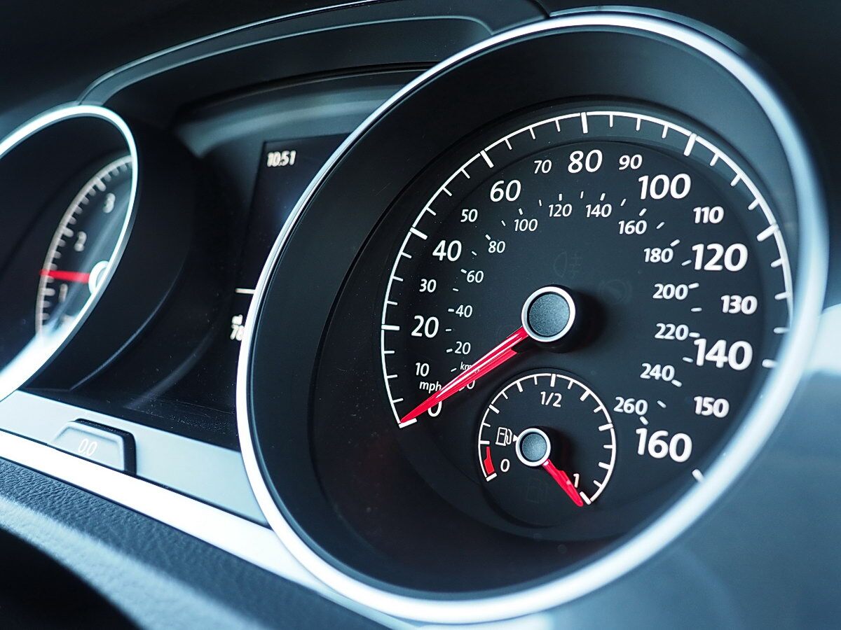 2018 VW Golf speedometer