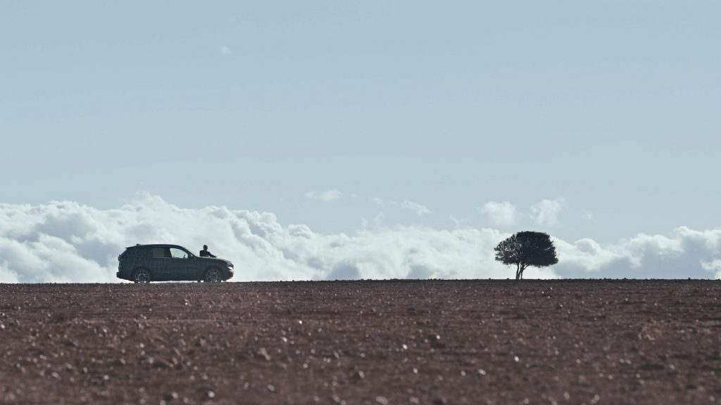 2019 X5 teaser
