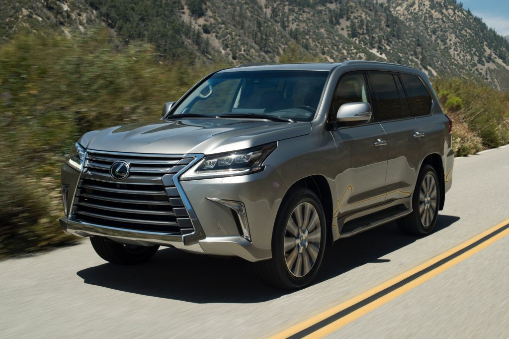 2019 Lexus LX570 (high-res)