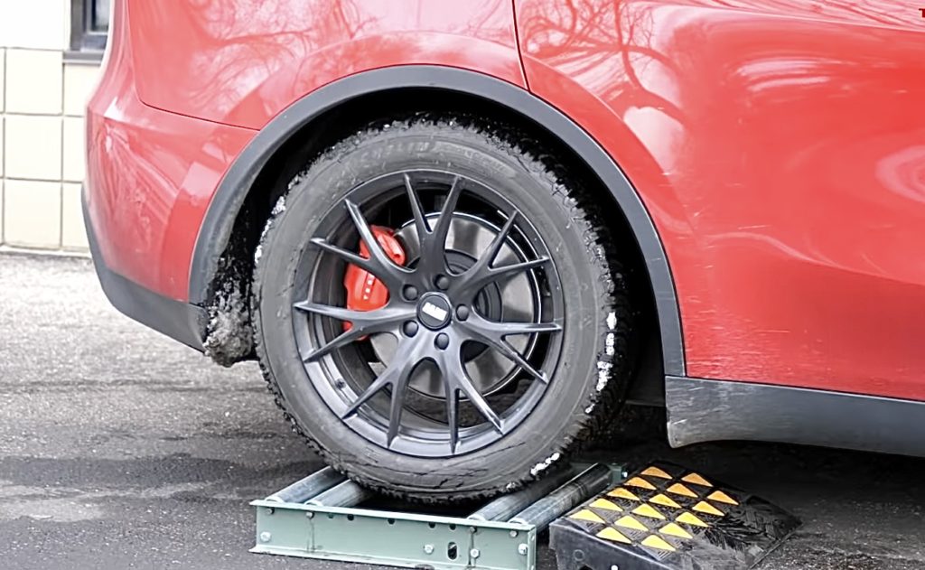 Video: Does Tesla Build a Good AWD System? We Find Out With a Model Y!