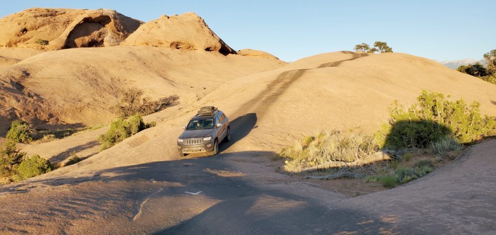 What I Love And Hate About My 2014 Jeep Grand Cherokee Overland After 7 Years: Long-Term Owner Review