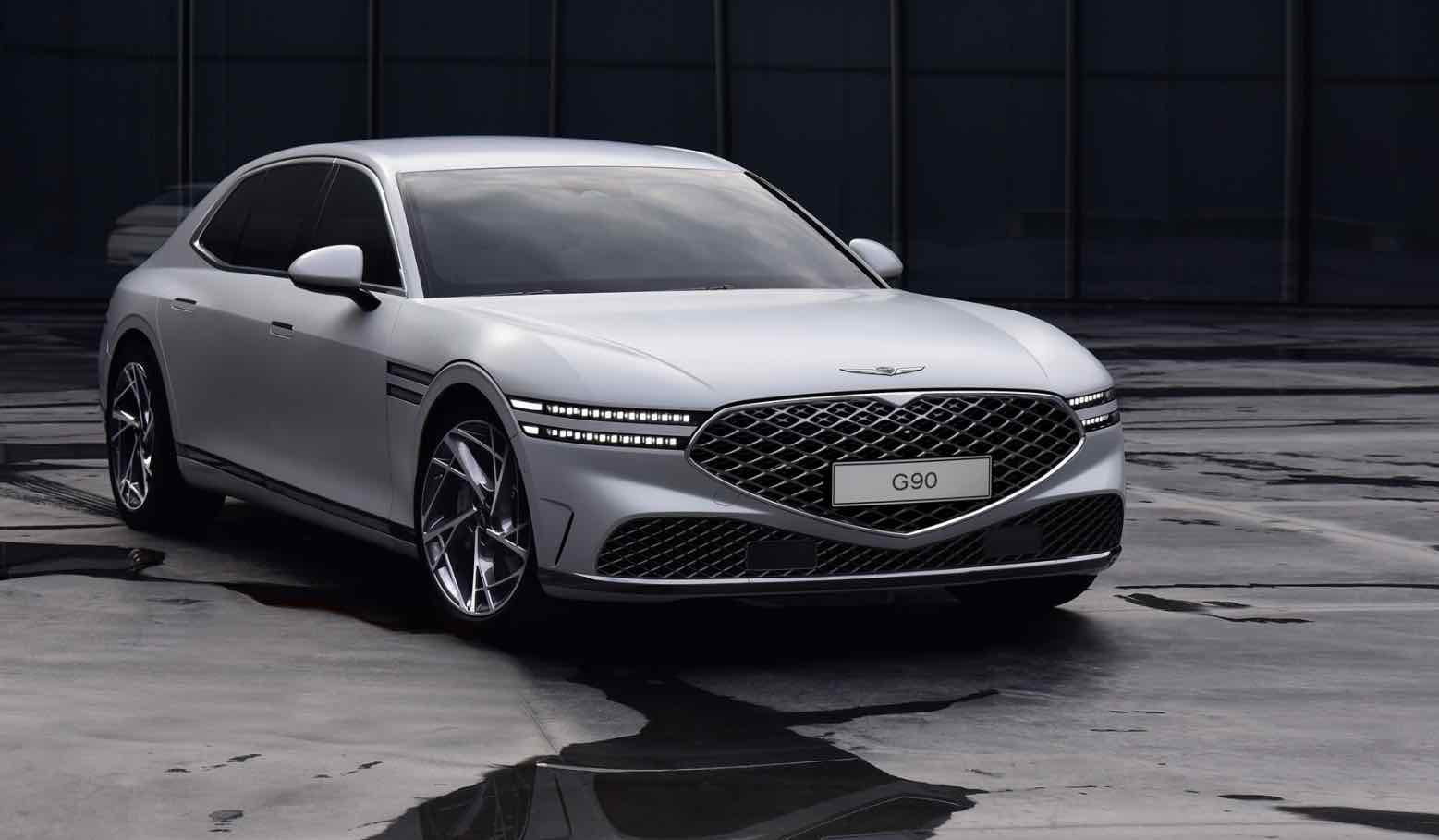 2023 Genesis G90