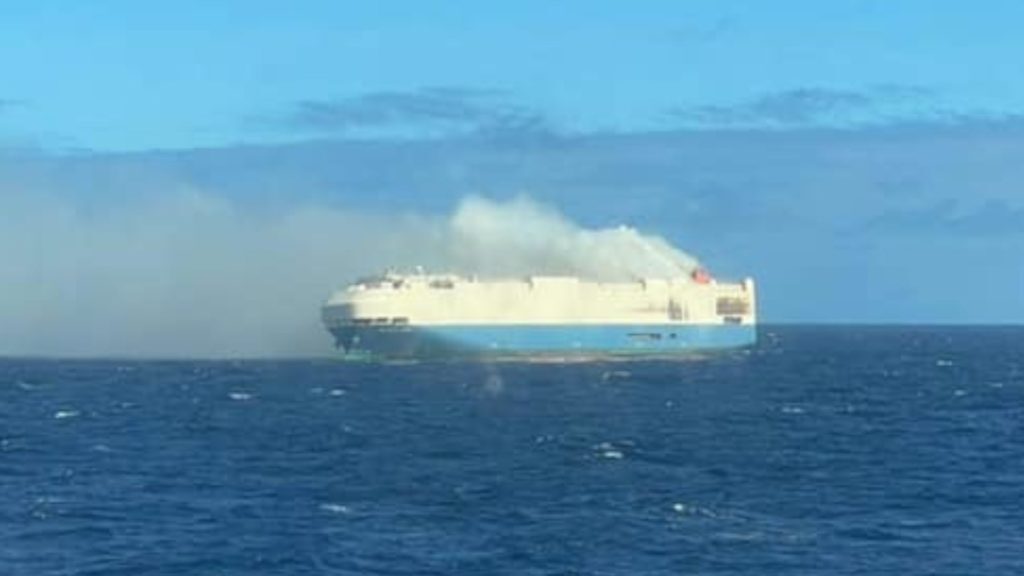 Felicity Ace burning, carrying VW Group cars