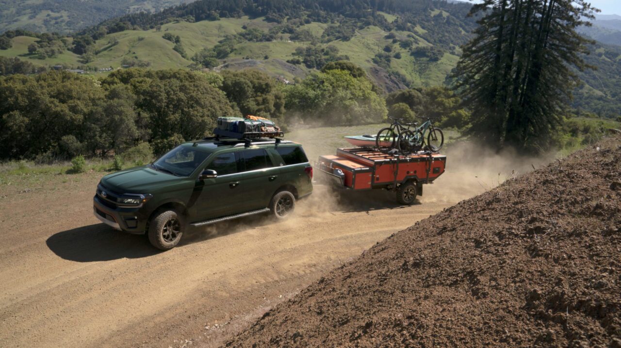 2023 SUV towing capacity list - Ford Expedition Timberline