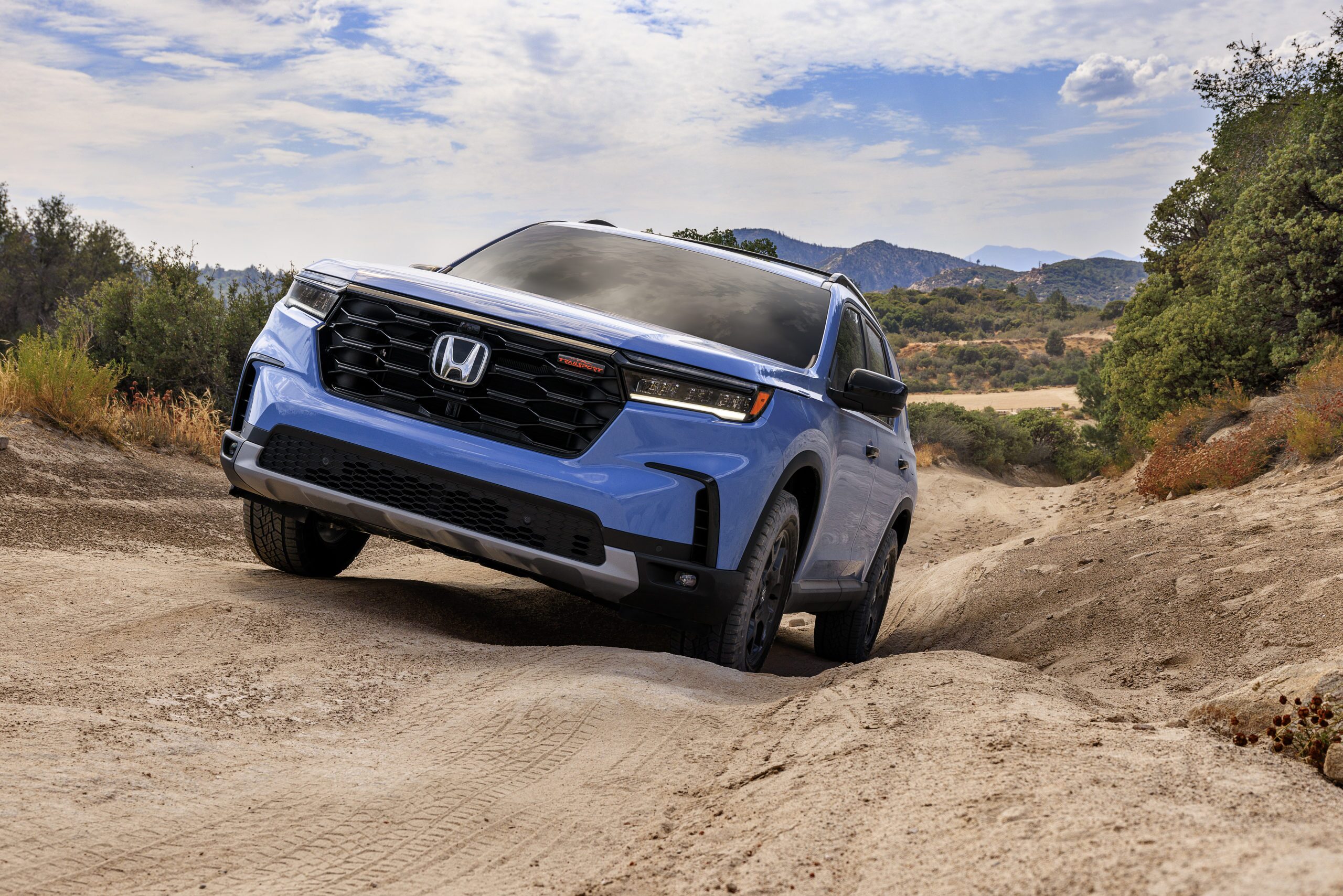 2023 Honda Pilot TrailSport