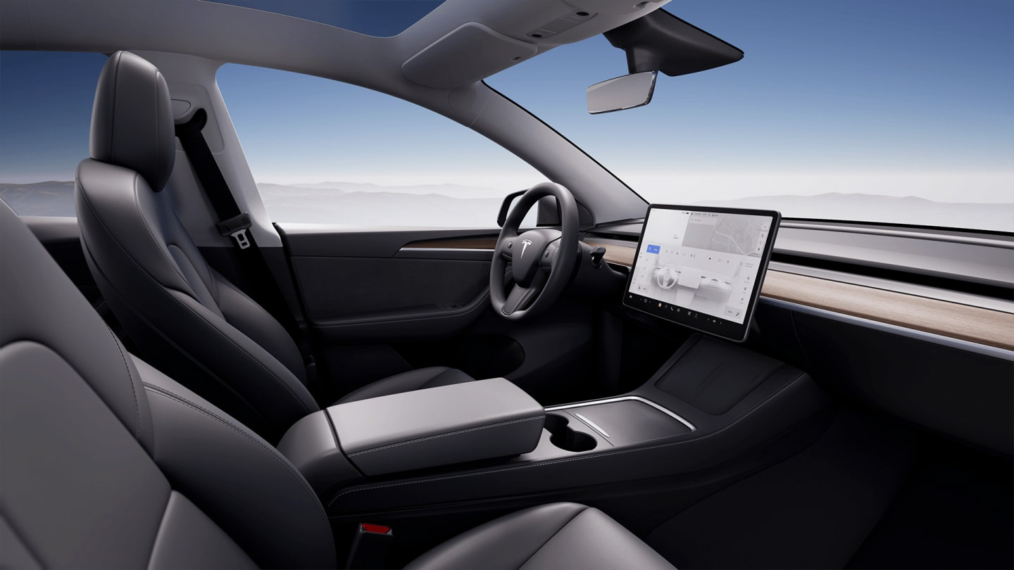 Tesla Model Y interior - 2023