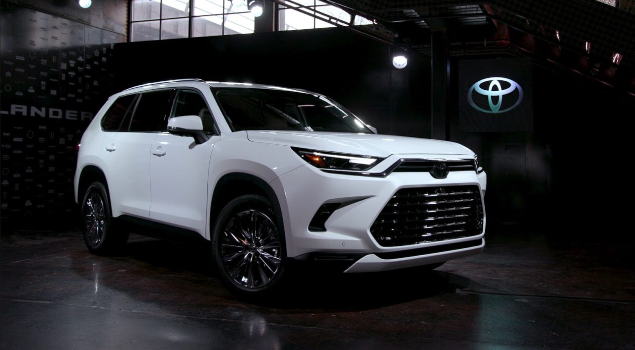 2024 Toyota Grand Highlander debut - featured