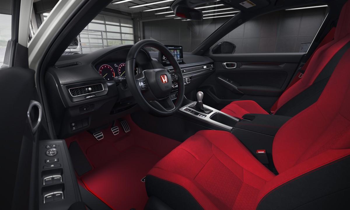 2023 Honda Civic Type R driver's seat