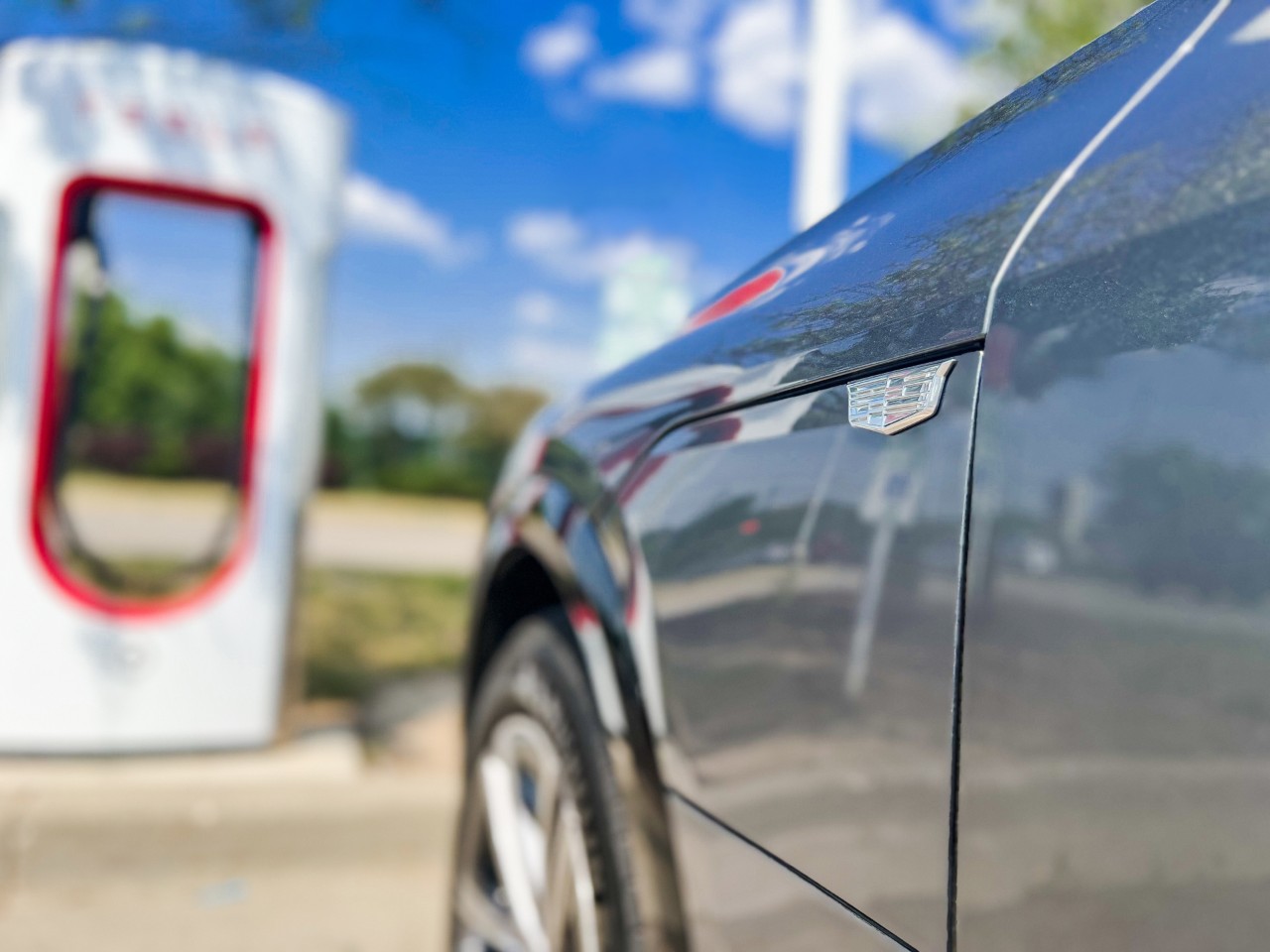 GM announces switch to Tesla NACS standard - news