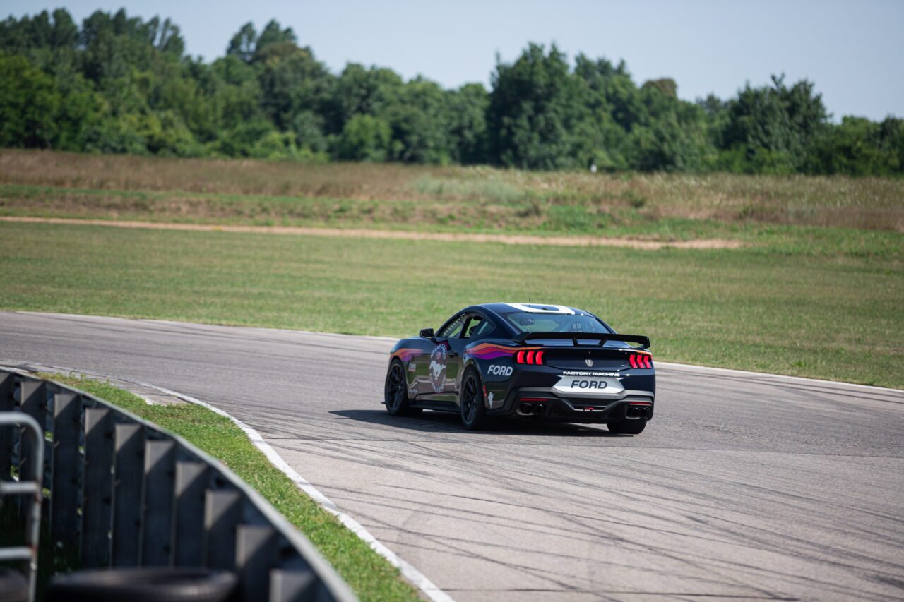 2024 Ford Mustang Dark Horse R