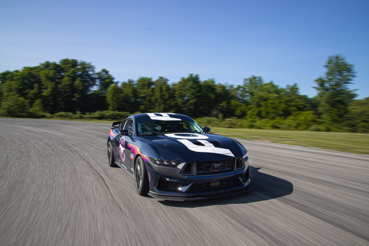 2024 Ford Mustang Dark Horse R