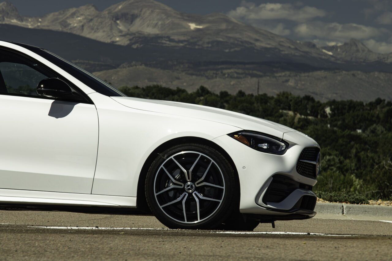 2023 Mercedes-Benz C300