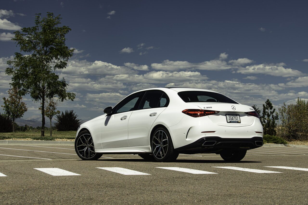2023 Mercedes-Benz C300