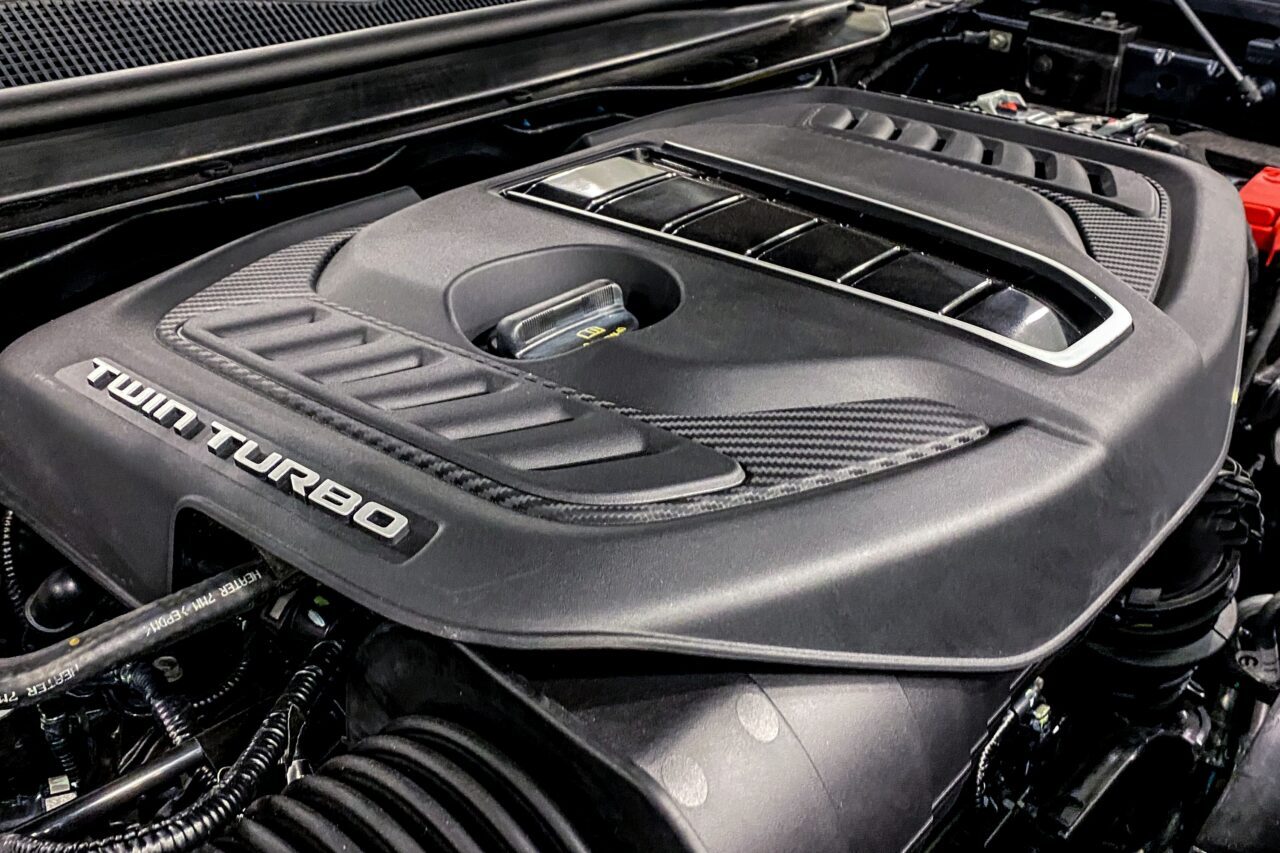 Jeep news on 2024 Wagoneer: Losing its V8 engine?