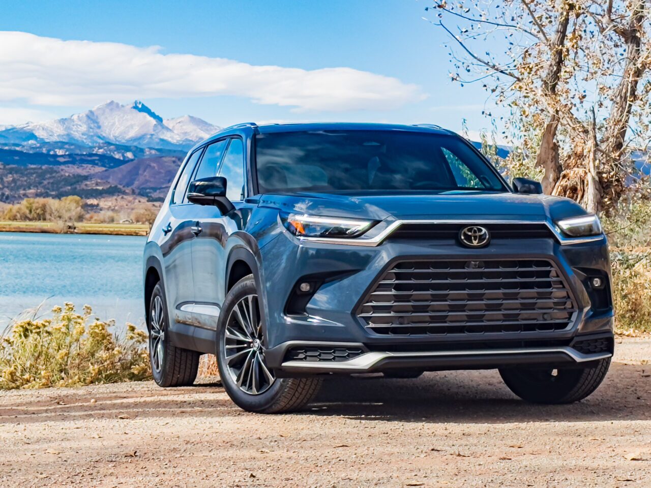 2024 Toyota Grand Highlander Hybrid Max Platinum