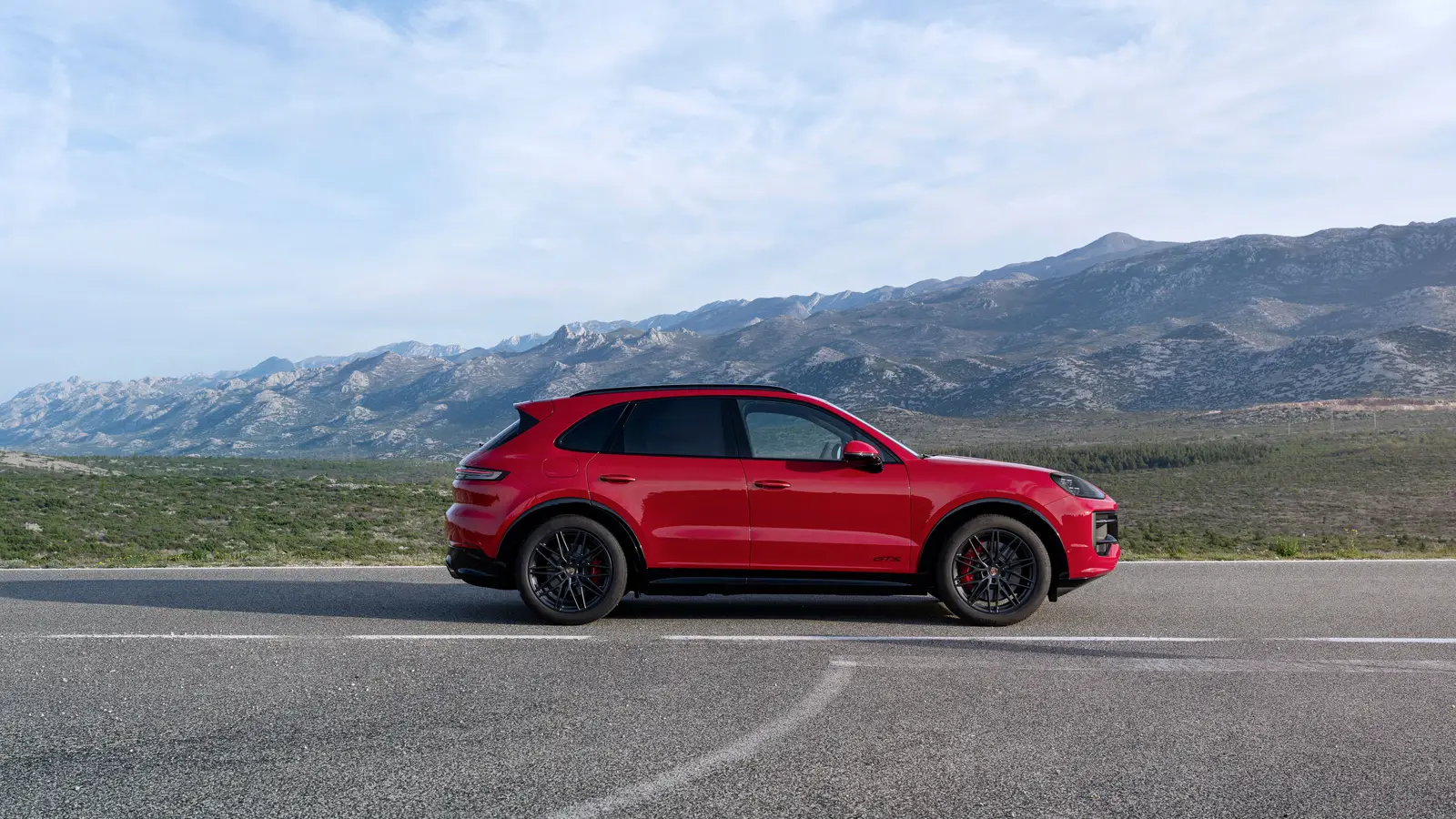 2025 Porsche Cayenne GTS