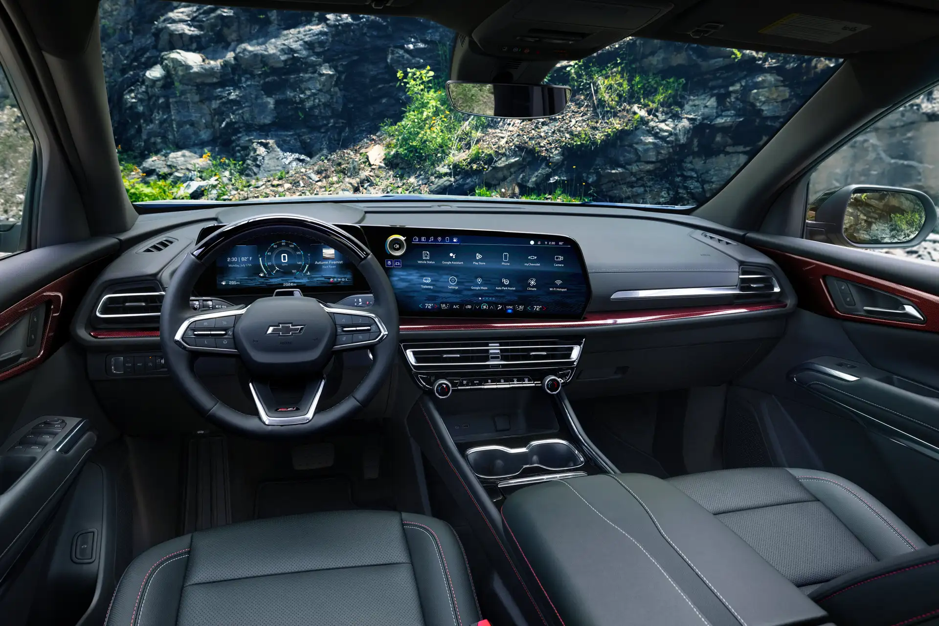 2024 Chevrolet Traverse Z71 interior