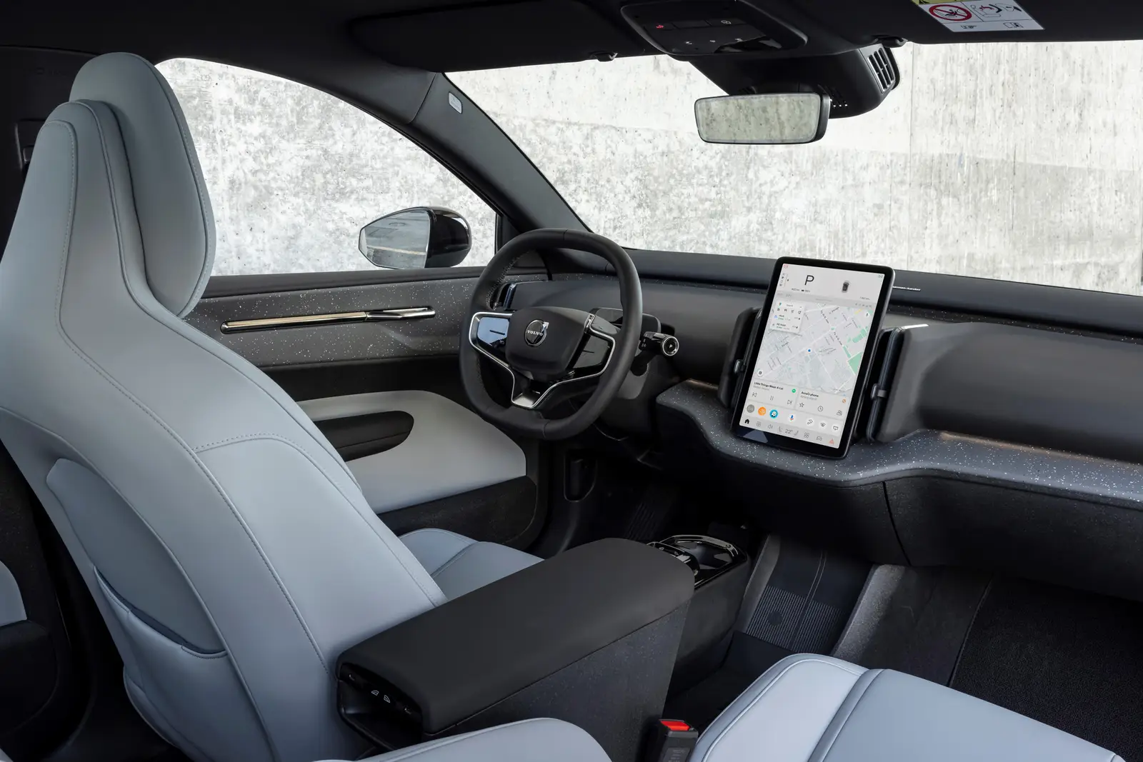 2025 Volvo EX30 - interior