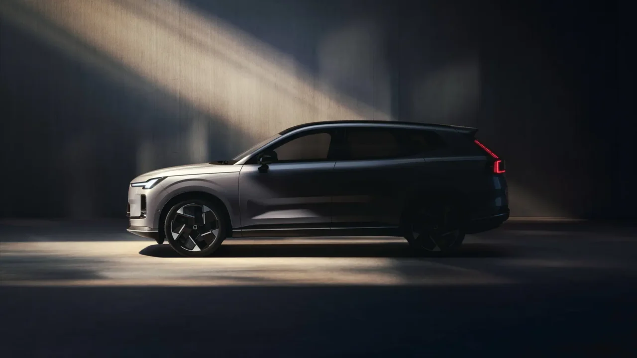 2026 Volvo XC70 - Reveal