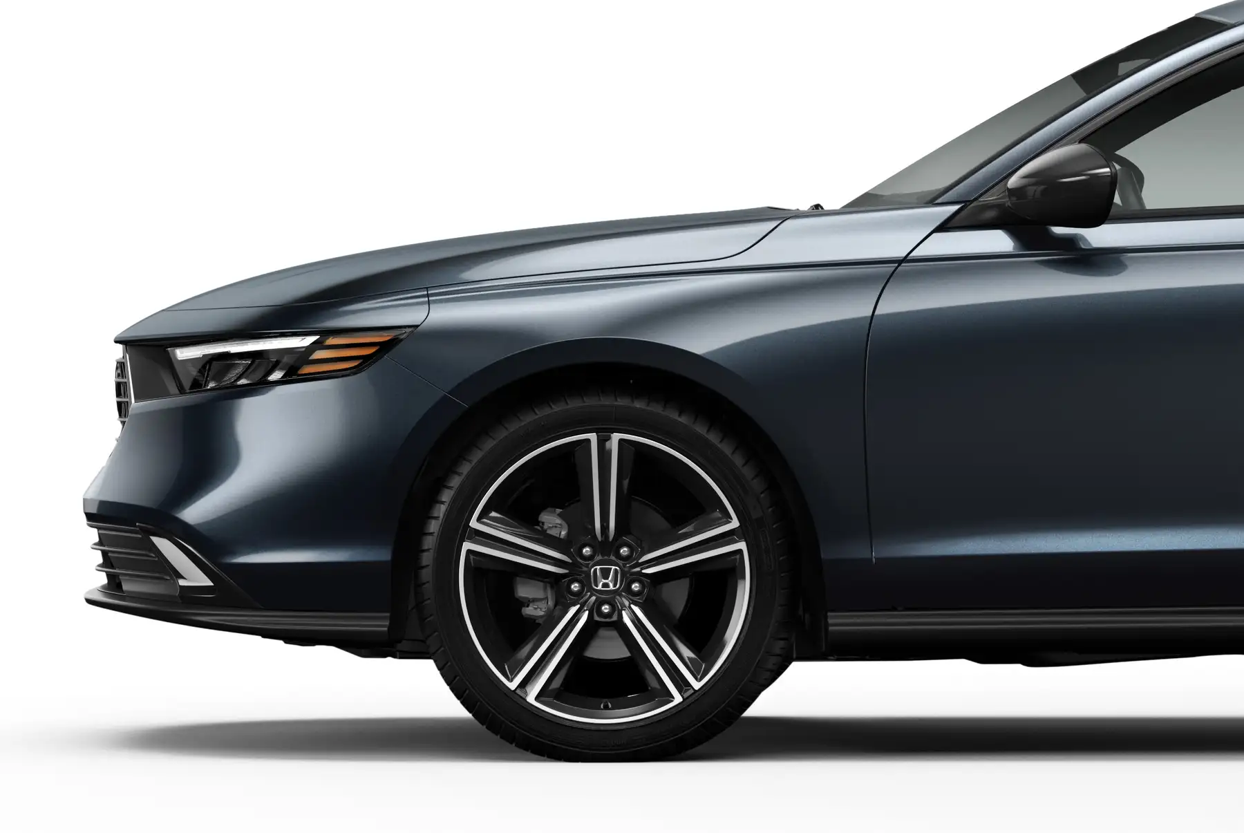 2026 Honda Accord SE w/ 19-inch wheels