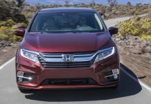 Honda Recalls 325,000 2018-2020 Odyssey Minivans for Problematic Rearview Cameras