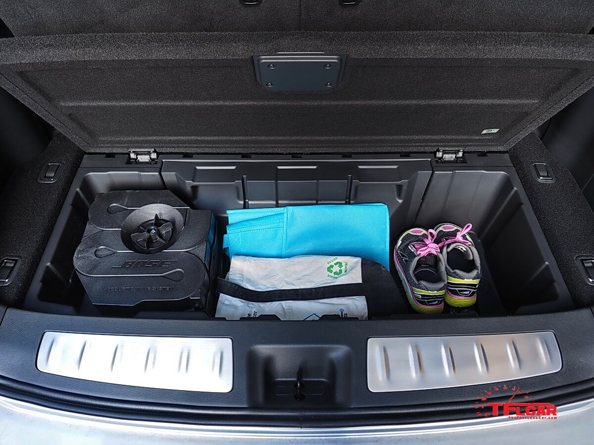 A Few Simple Car Accessories That Can Make Daily Driving Easier 2017 Infiniti QX60 underfloor cargo space