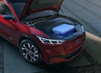 The 2026 Ford Mustang Mach-E Has a New $495 Option, And It’s Something EV Buyers Take for Granted