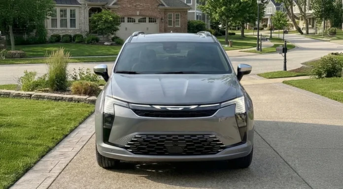 The 2027 Chrysler Pacifica Offers Up a Fresh Look Without a Major Price Hike (And In Some Cases, Even a Discount)