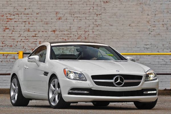 2012-Mercedes-Benz-SLK350-Front-View